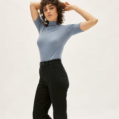 The Straight-Leg Crop | Black | Regular