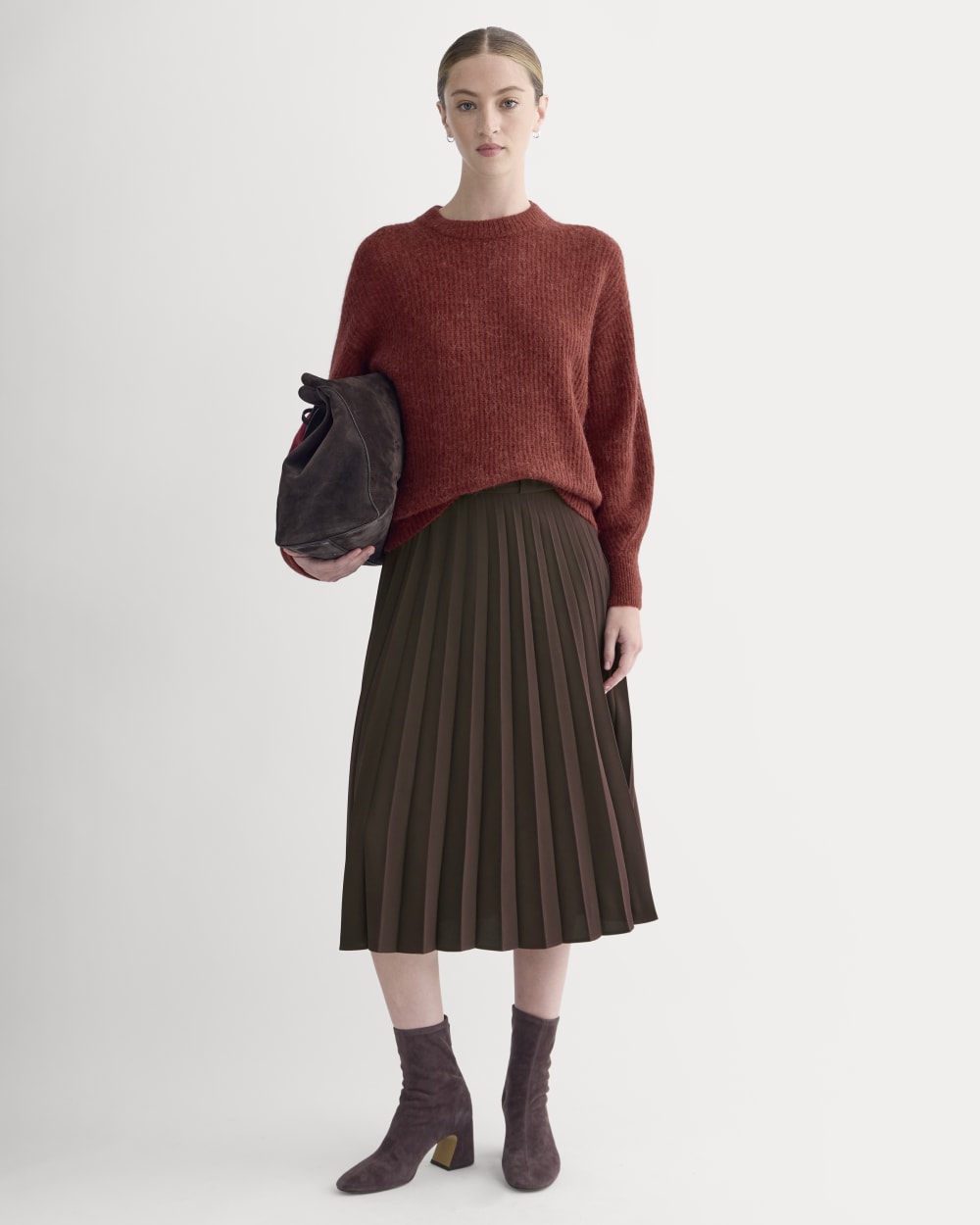 The Cocoon Crew in Alpaca | Merlot