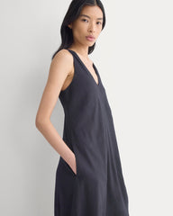 Deep V Seamed Dress in Stretch Linen | Black