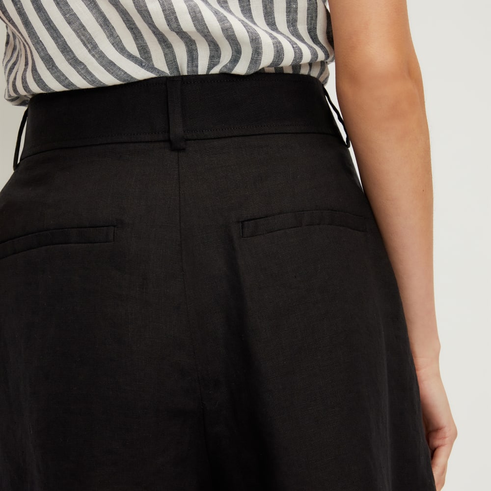 The Linen Way-High庐 Drape Short | Black