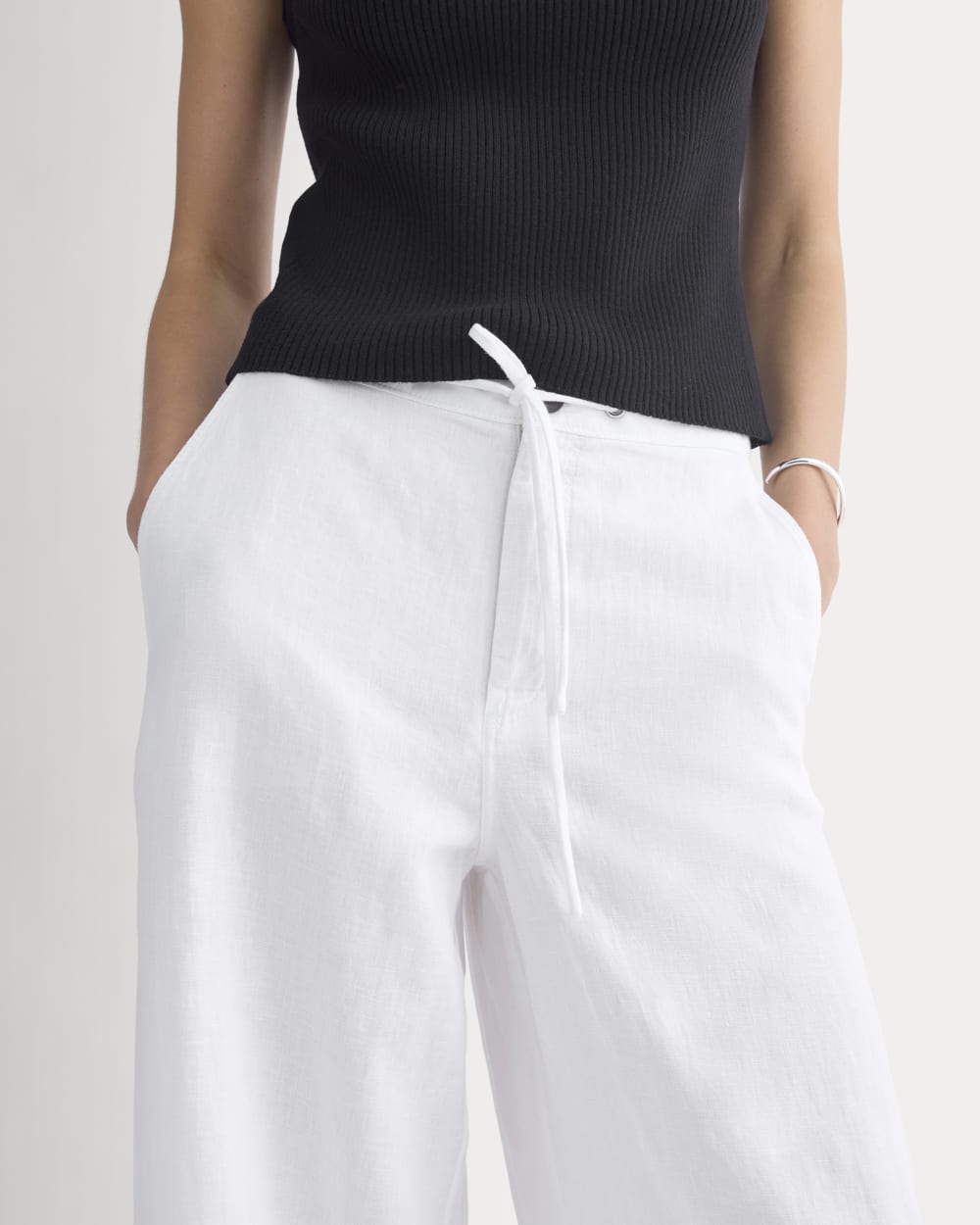Wide-Leg Drawstring Pant in Linen | White