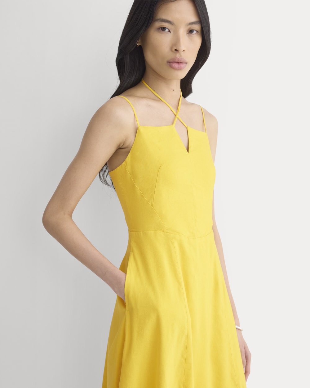 Tie-Neck Dress in Stretch Linen | Passion Fruit