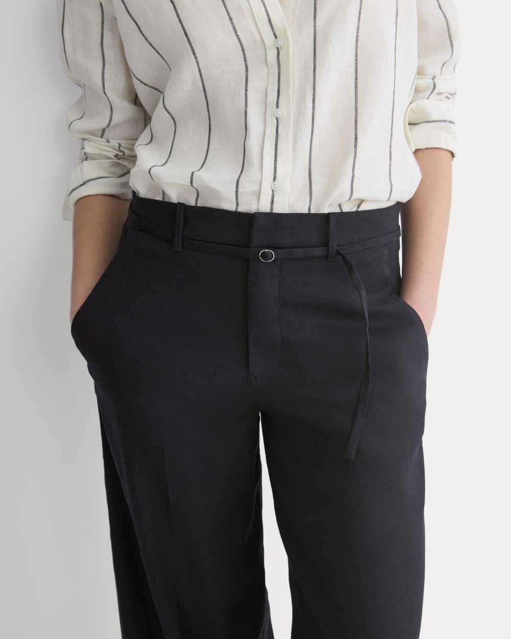 Wide-Leg Belted Pant in Stretch Linen | Black | Regular