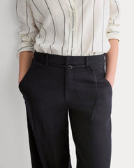 Wide-Leg Belted Pant in Stretch Linen | Black | Regular