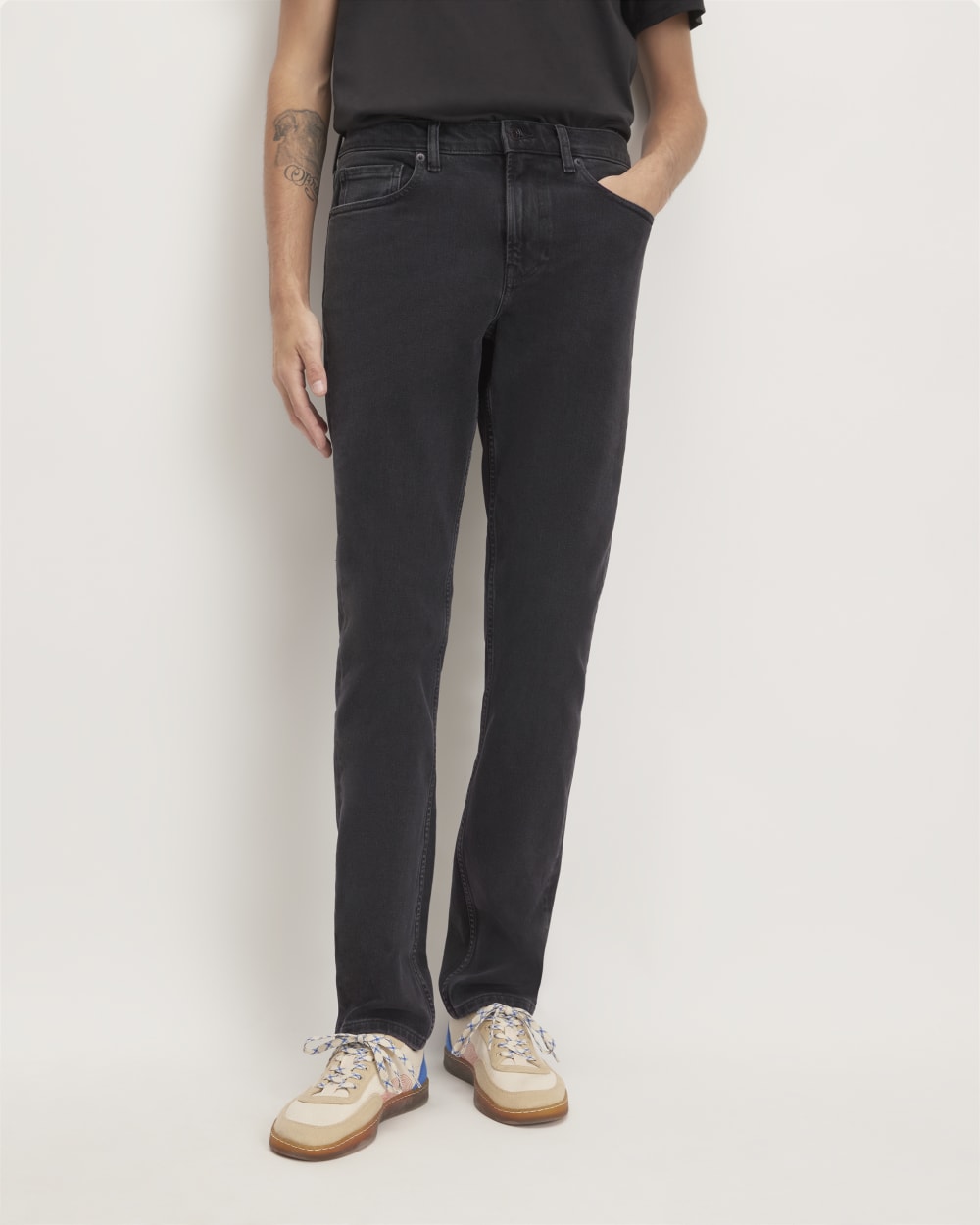 The Slim 4-Way Stretch Organic Jean | Uniform | Washed Black