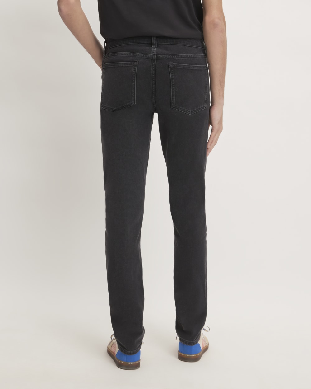 The Slim 4-Way Stretch Organic Jean | Uniform | Washed Black