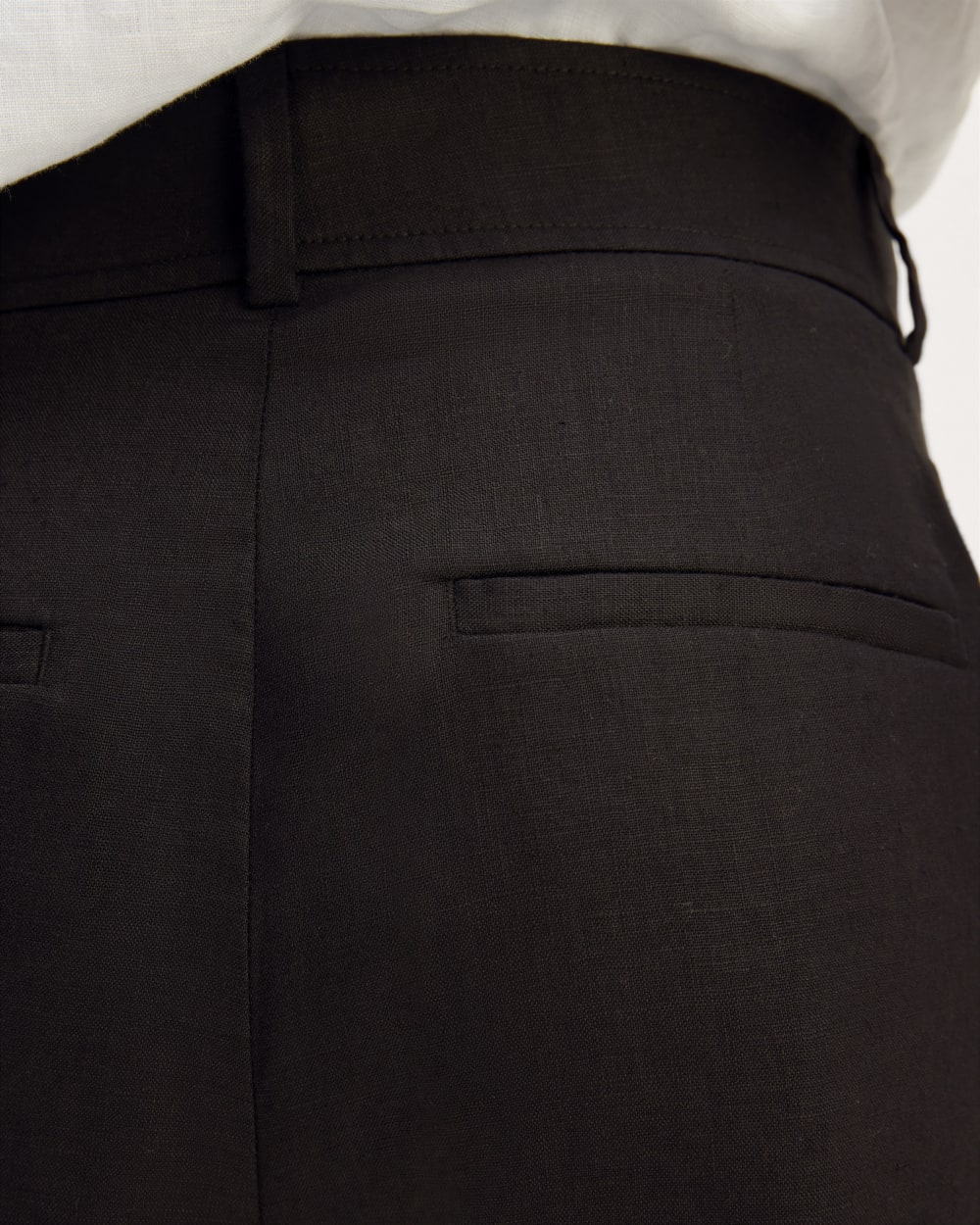The Linen Way-High庐 Drape Short | Black