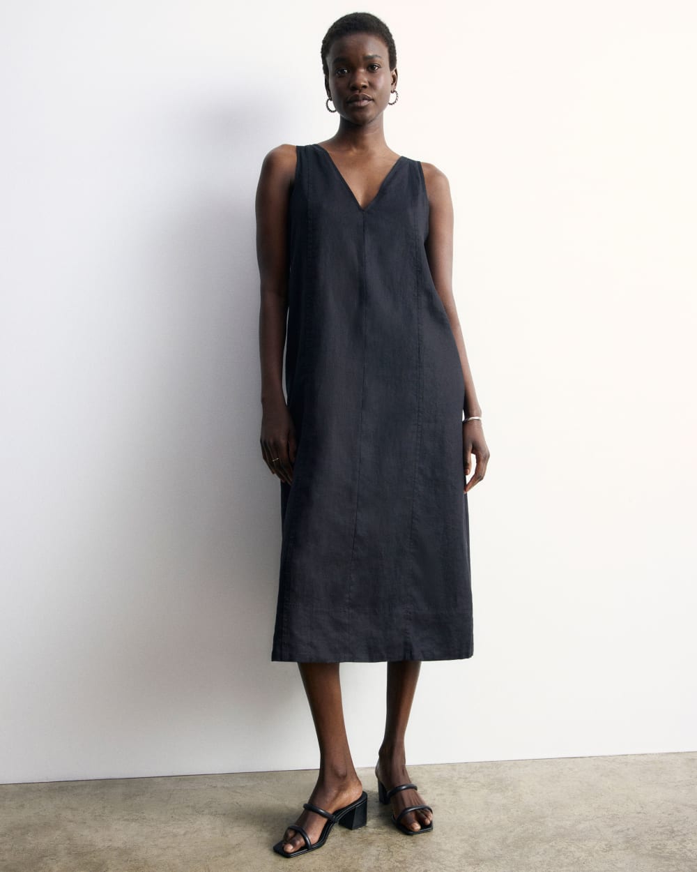 The Linen V-Neck Midi Dress | Black