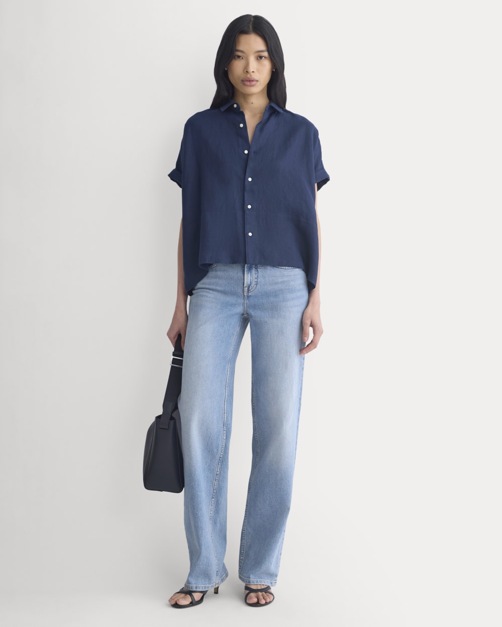 The Boxy Shirt in Linen | Navy