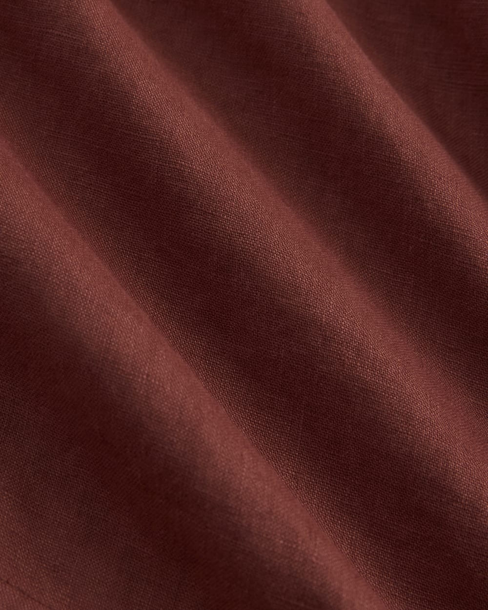 The Boxy Shirt in Linen | Henna Red