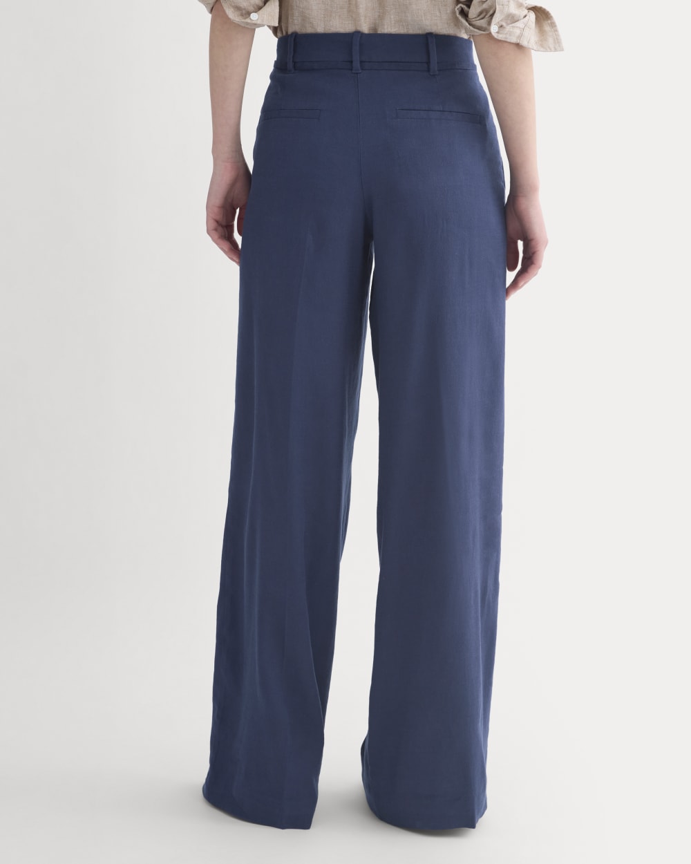 Wide-Leg Belted Pant in Stretch Linen | Navy | Regular