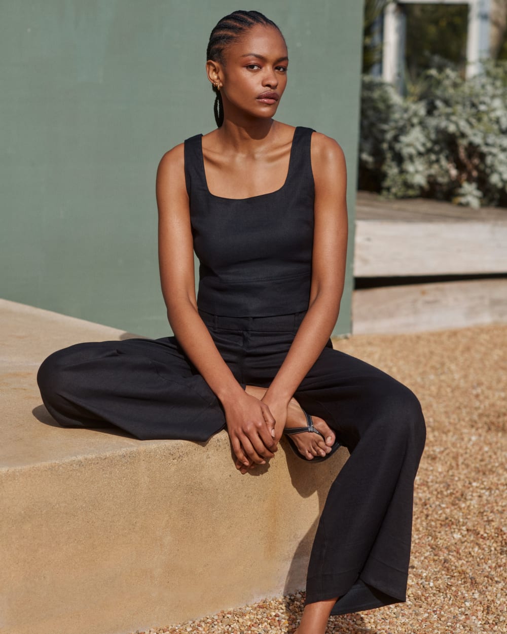 The Square Tank in Stretch Linen | Black