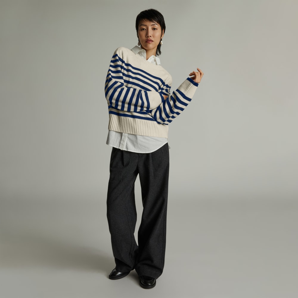 The Cashmere Boxy Crew | Bright Navy / Bone